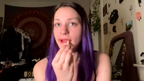 Snapshot of crazykitti3 chatting on 03-07-26, 03:25 Rose online show from 03-07-26, 03:25