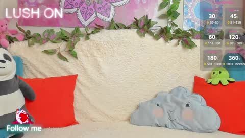 Snapshot of crazyteeen chatting on 12-20-24, 08:38 Anny online show from 12-20-24, 08:38
