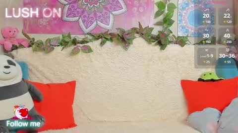 Snapshot of crazyteeen chatting on 01-18-25, 09:24 Anny online show from 01-18-25, 09:24