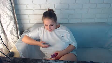 Snapshot of crazyy_girl_ chatting on 12-15-24, 03:09 Crazyy Girl online show from 12-15-24, 03:09