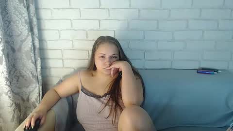 Snapshot of crazyy_girl_ chatting on 01-20-25, 04:45 Crazyy Girl online show from 01-20-25, 04:45