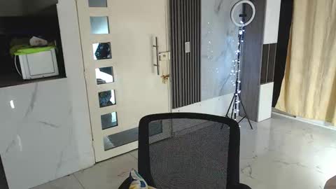 Bull online show from 03-17-26, 07:33