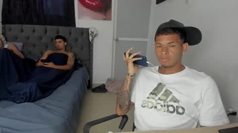 crazzy_master1 online show from 04-06-26, 09:27