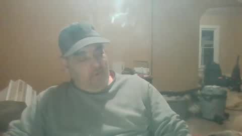 Snapshot of cre9876 chatting on 02-07-25, 07:07 alway horny online show from 02-07-25, 07:07