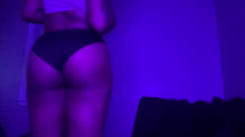 Snapshot of creame_sensation chatting on 12-04-24, 01:58 PHANTOMTARGARYENXXX online show from 12-04-24, 01:58