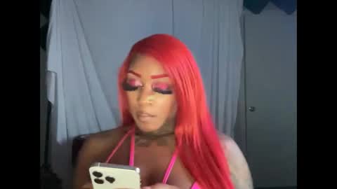 Snapshot of creame_sensation chatting on 12-16-24, 01:31 PHANTOMTARGARYENXXX online show from 12-16-24, 01:31