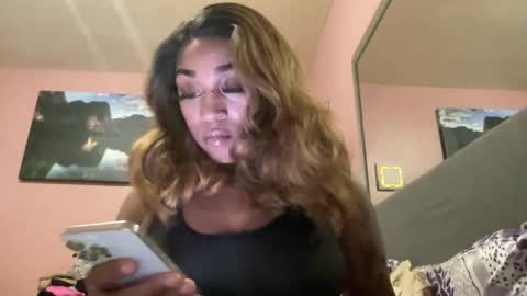 Snapshot of creame_sensation chatting on 02-21-25, 04:16 PHANTOMTARGARYENXXX online show from 02-21-25, 04:16