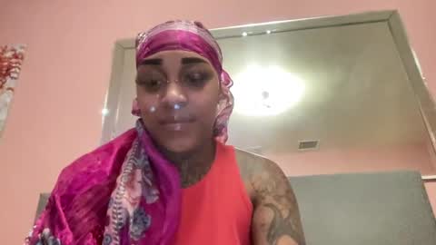 Snapshot of creame_sensation chatting on 02-26-25, 07:16 PHANTOMTARGARYENXXX online show from 02-26-25, 07:16