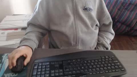 Creamormilk online show from 10-02-25, 05:09