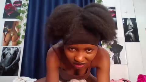 Snapshot of creamy_kitty5 chatting on 11-30-25, 02:54 Creamykitty online show from 11-30-25, 02:54