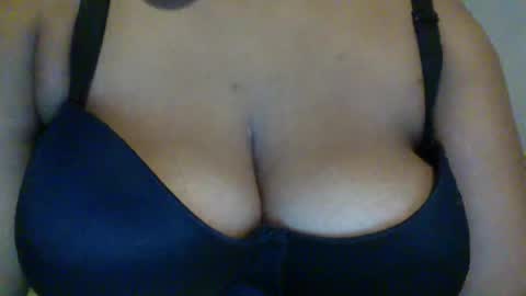 Snapshot of creamycocobabe chatting on 01-26-25, 06:58 CreamyCocoBabe online show from 01-26-25, 06:58