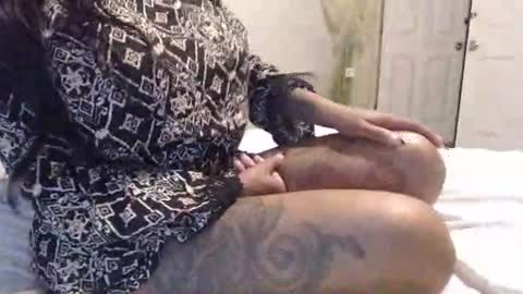 Snapshot of creamyexotica chatting on 09-21-25, 01:46 CreamyExotica online show from 09-21-25, 01:46