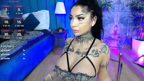 Sophie online show from 02-06-26, 07:45