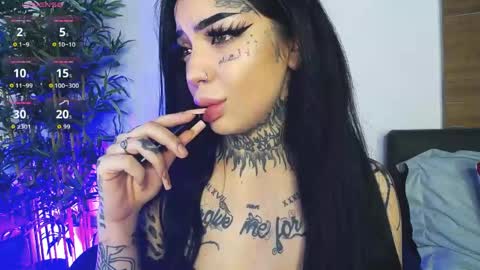 Sophie online show from 04-15-26, 05:47