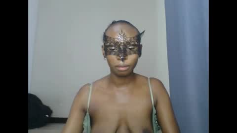 Snapshot of creamypitches chatting on 11-01-25, 04:31 creamy pussy online show from 11-01-25, 04:31