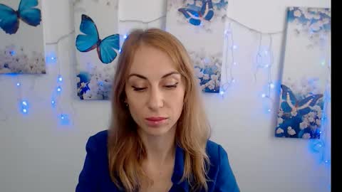Snapshot of create_your_own_sun chatting on 09-18-25, 01:13 Lera online show from 09-18-25, 01:13