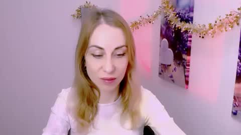 Lera online show from 12-20-25, 02:35