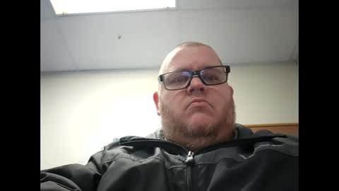 The hopeless romantic online show from 01-24-25, 04:59