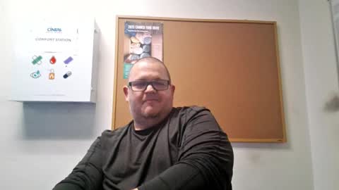 The hopeless romantic online show from 02-23-25, 06:28