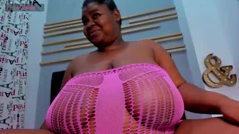 criistal_castro online show from 04-25-26, 01:41