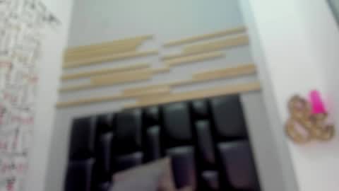 Snapshot of criistal_castro chatting on 05-15-26, 12:45 criistal_castro online show from 05-15-26, 12:45