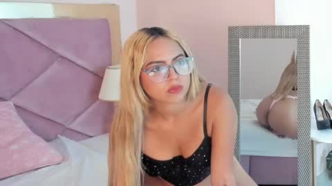 CristyBloom  online show from 05-11-26, 08:28