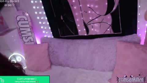 Crimson Kitten online show from 01-10-26, 05:53