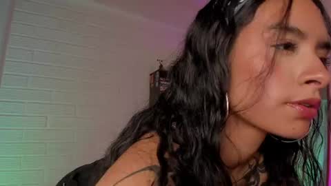 Snapshot of cris_roberts chatting on 07-11-26, 12:46 Cris Roberts online show from 07-11-26, 12:46