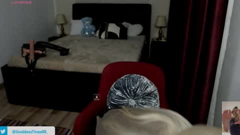 cris_tinne online show from 01-13-26, 04:23