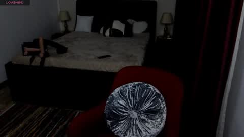 cris_tinne online show from 01-14-26, 03:28