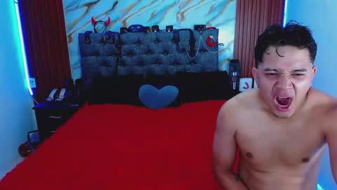 Snapshot of crisandmery chatting on 03-15-26, 02:17 CRISANDMERY online show from 03-15-26, 02:17