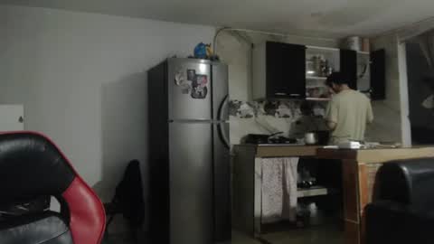 Snapshot of criscamiloo chatting on 06-27-26, 08:08 criscamiloo online show from 06-27-26, 08:08