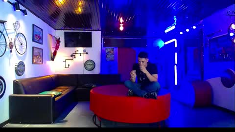 crismens online show from 01-11-26, 08:03