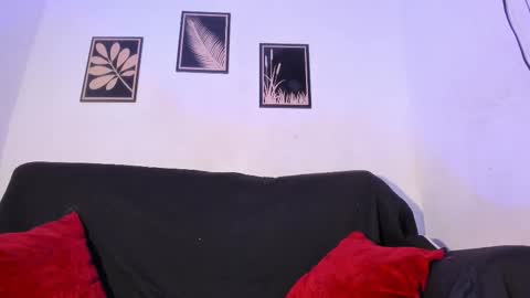 criss_zuri online show from 02-11-26, 12:10