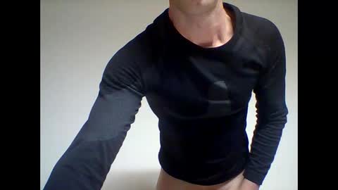 Criss online show from 12-03-24, 01:32