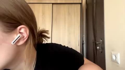 Snapshot of crissymemo chatting on 06-28-26, 03:07 crissymemo online show from 06-28-26, 03:07
