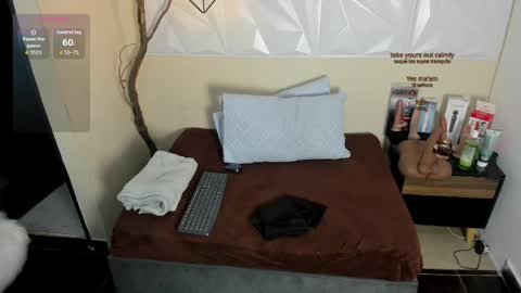 Cristal yours Milf online show from 04-13-26, 12:54