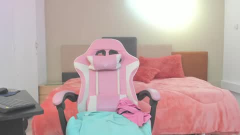 Cristal online show from 01-17-25, 09:06