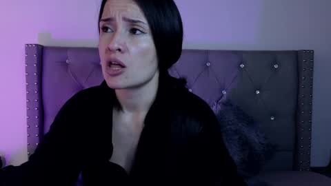  Alejandra from Wednesday to Saturday from 1000 pm to 400 am Colombian hour online show from 04-25-26, 01:41