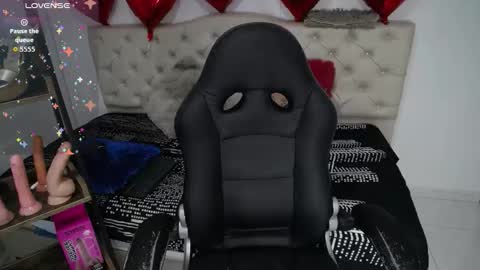 Milena online show from 09-18-25, 05:20