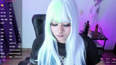 Snapshot of cristal_kosh chatting on 02-26-25, 07:16 Cris online show from 02-26-25, 07:16