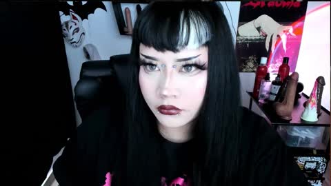 Snapshot of cristal_kosh chatting on 09-09-25, 03:00 Cris online show from 09-09-25, 03:00