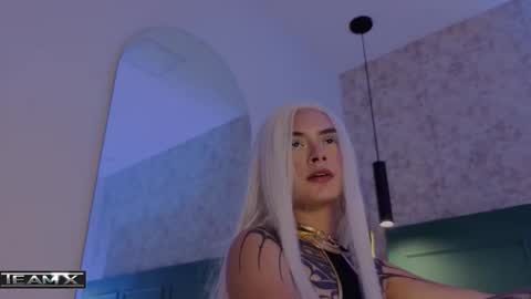 Cristal  online show from 10-31-25, 01:56