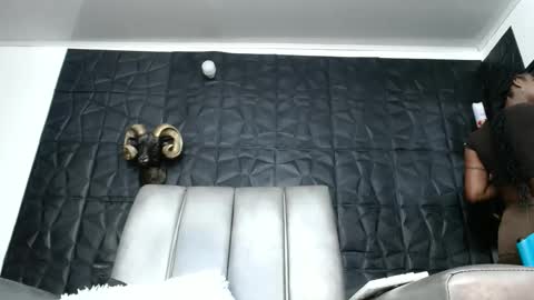 Hanna  online show from 04-27-26, 11:19