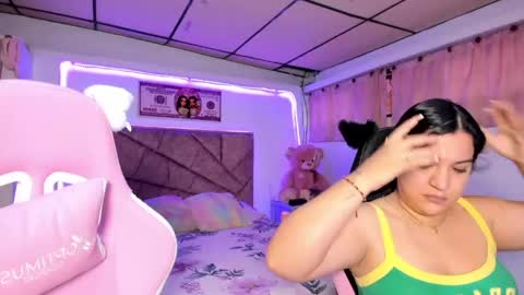 cristal_smith20 online show from 05-23-26, 12:20