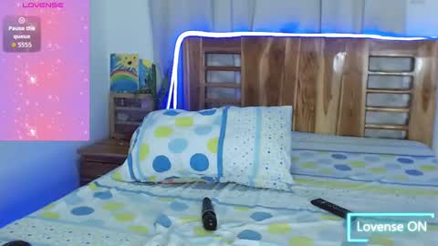 Snapshot of cristall_dulce_ chatting on 09-26-25, 08:24 cristall online show from 09-26-25, 08:24