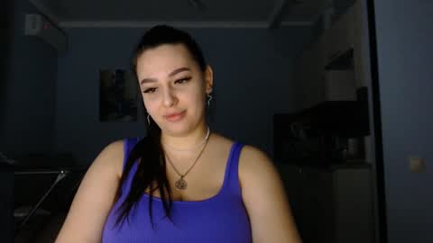 Snapshot of cristalnight chatting on 12-01-24, 04:29 cristalnight online show from 12-01-24, 04:29