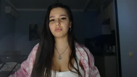 Snapshot of cristalnight chatting on 12-02-24, 08:11 cristalnight online show from 12-02-24, 08:11