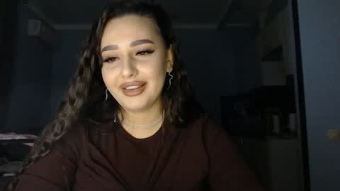 Snapshot of cristalnight chatting on 12-03-24, 04:28 cristalnight online show from 12-03-24, 04:28