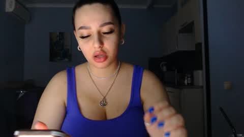 Snapshot of cristalnight chatting on 12-06-24, 12:27 cristalnight online show from 12-06-24, 12:27